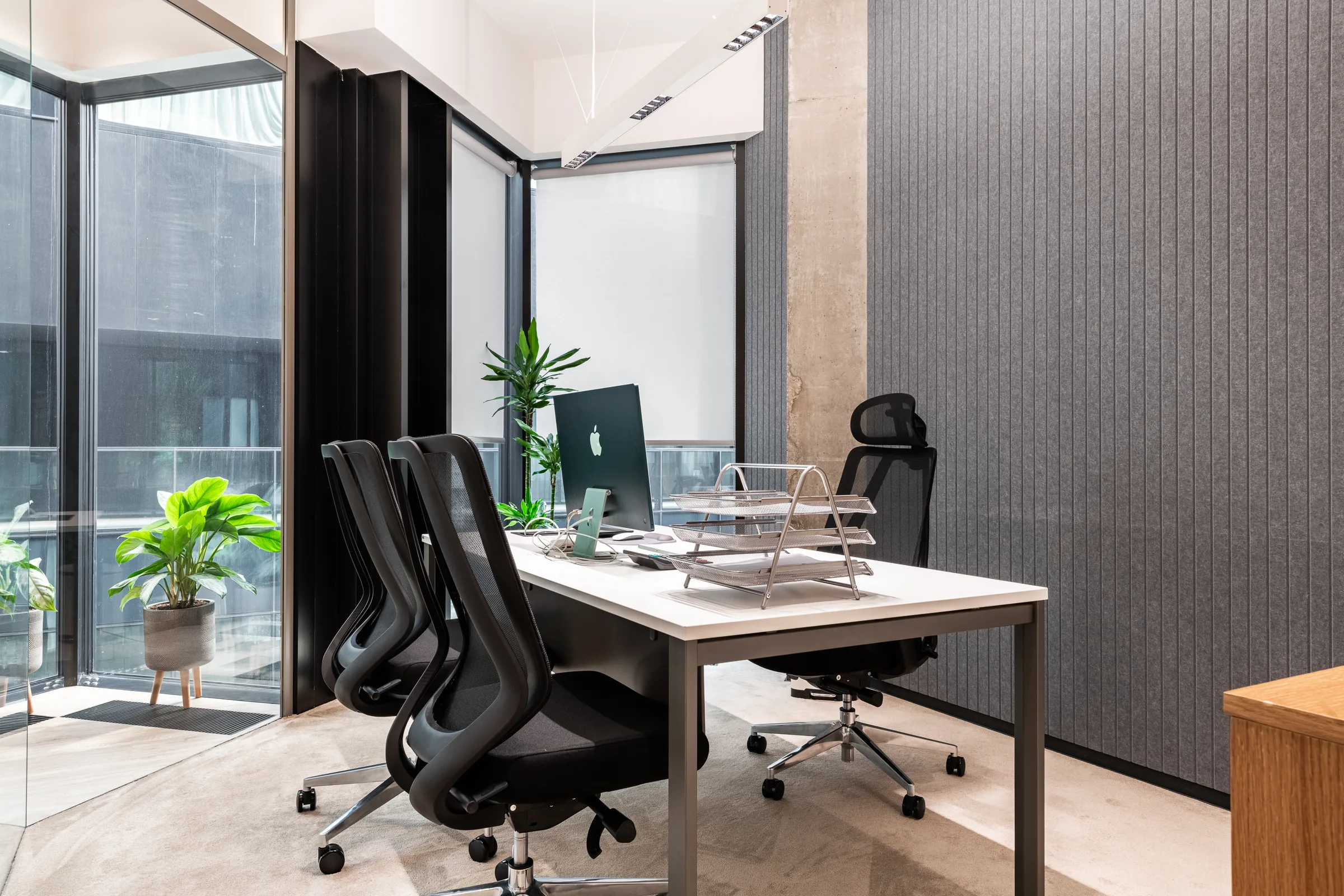 Private office outlook